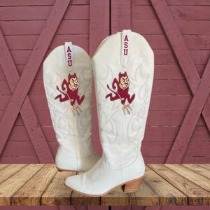 Custom College Gameday cowboylaarzen, accessoires voor cowgirl-laarzen, custom gameday-kleding, coquette cowgirl-universiteit, preppy schoolmerchandise