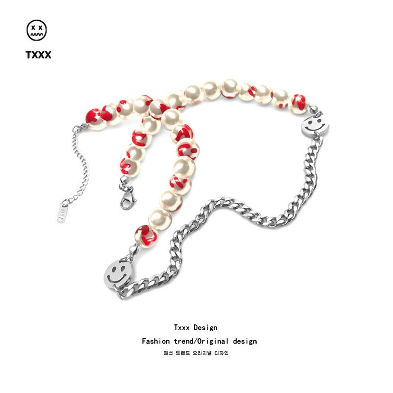Bloody Pearl Smiley Chain Necklace
