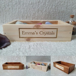 Plateau de rangement en bois personnalisé à un compartiment fait main. Idéal pour soigner les cristaux, les cartes de tarot, les bijoux, etc. 18 cm x 10 cm x 4,5 cm