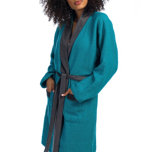 cotton dressing gown Egyptian Amazon Cotton Gowns 100% Egyptian Cotton Terry Towelling Bathrobe (Unisex) Design details include a large shawl collar Towelling Robes for Men |