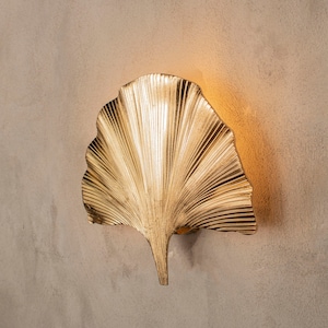 Art deco wandlamp wandlamp, handgemaakte gouden wandkandelaar met ginkgoblad, leeslamp bedlamp, moderne badkamermeubellamp Model: ASTARA