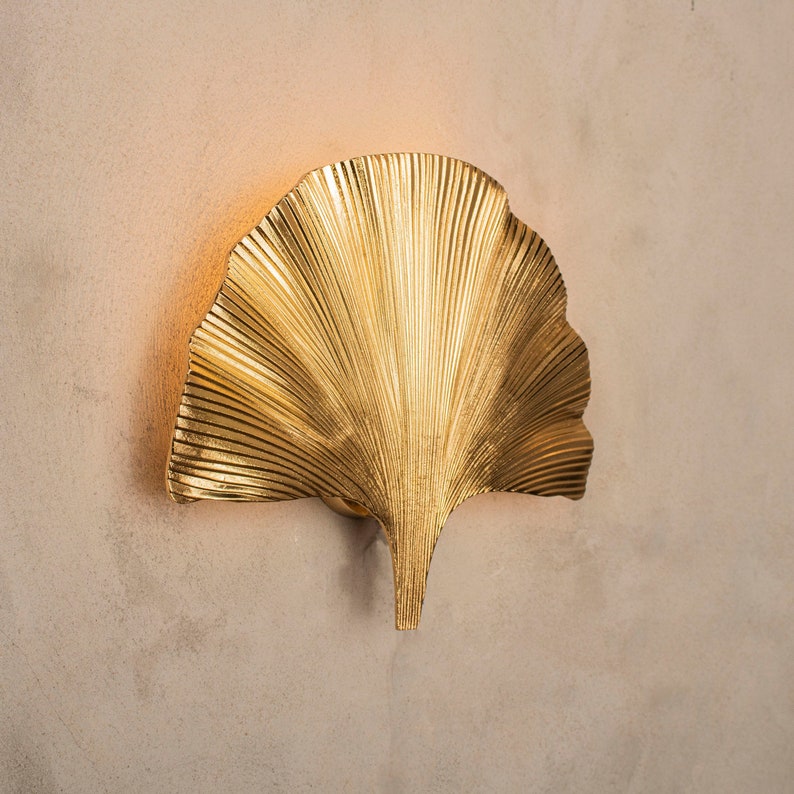 Handgefertigte Ginkgo-Blatt-Wandlampe, Mitte des Jahrhunderts, hängende Gold-Wandlampe, Wohnkultur-Weinlese-Design-Messing-Licht, Art-Deco-Beleuchtung MODEL: ASTARA Bild 2