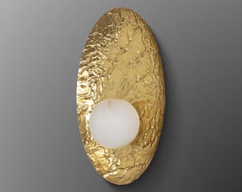 Aplique de pared de latón y mármol hecho a mano, estilo moderno de mediados de siglo