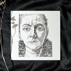Charley Toorop Luxus Druck / Postkarte, inklusive Umschlag, extra matt beschichtet, typografisches Portrait, Schwarz & Weiß, Selbstportrait