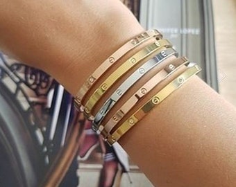 cartier love bracelet thin or thick