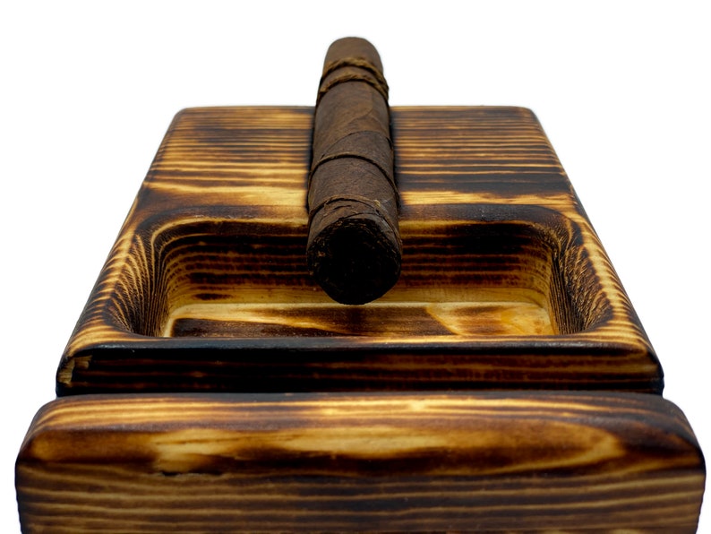 Country Pine Scion Cigar Ashtray