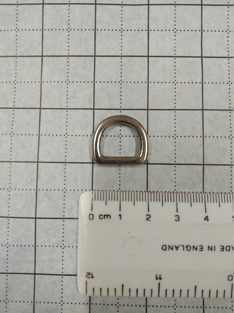 Solid Brass Dee Rings with Nickel plated option 25mm d-ring is weld wire