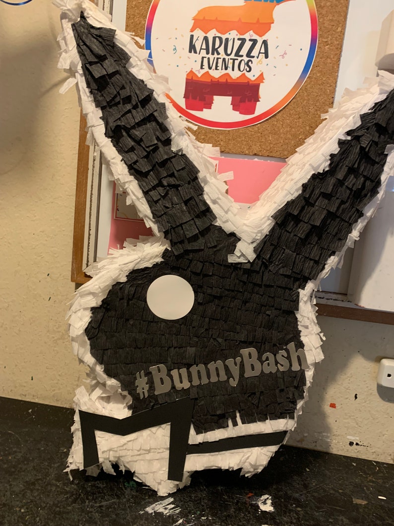 Playboy. BACHELORETTE. We customize your piñatas. Single party. image 7