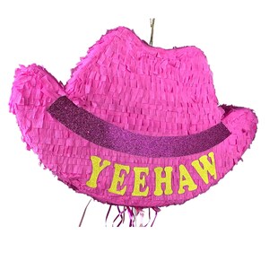 Pinke Cowgirl-Hut-Piñata (58 cm). Stoßfest für extra viel Spaß, individuell gestaltbar. Farben und Details frei wählbar. Bild 2