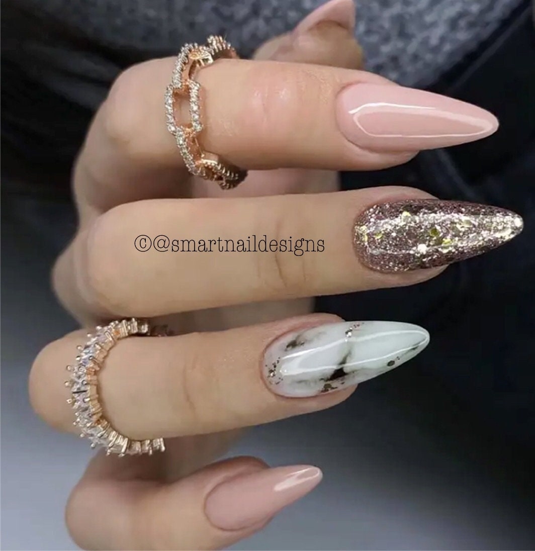  16 Sheet Nail Art Stickers Decals, Luxury Diamond Design 3D  Gold Holographic Nail Self-Adhesive Decals Customized Metallic Nail Stickers  for Women Girls Salon Home DIY Nail, Nail Tweezers Included : Beauty