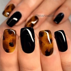 Press On Nails in Autumn Tortie | Acrylic Nails | Tortoiseshell Nails | Tortie Nails | Nails in this image are Medium Square