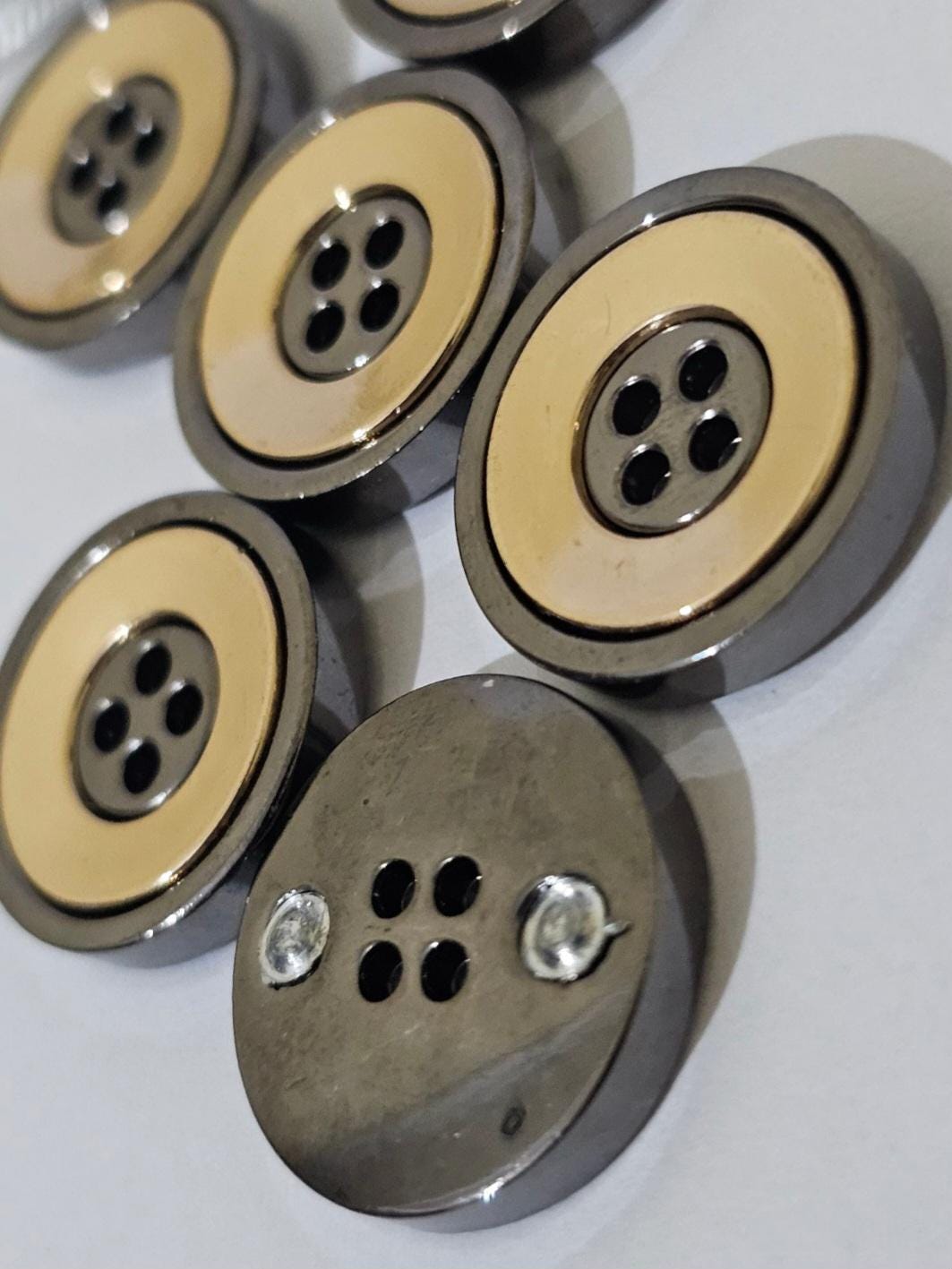 Lot De 8 Boutons En Métal Doré - Diamètre 20 Mm - Or