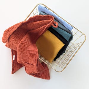 Thin gauze towel- Muslin kitchen towel, Soft crinkle hand towels, Quick drying natural organic cotton tea towels, Eco dish towel with loop.