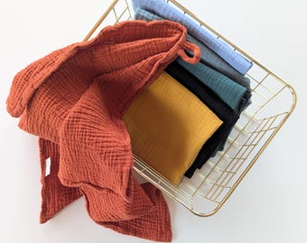 Thin gauze towel- Muslin kitchen towel, Soft crinkle hand towels, Quick drying natural organic cotton tea towels, Eco dish towel with loop.