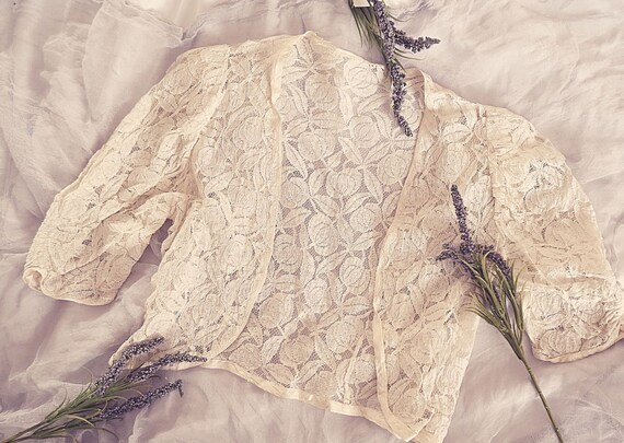 Vintage lace bolero