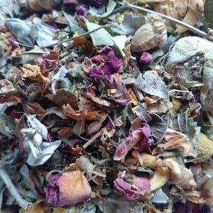 Flowers tea, Zhourat tea, 100gm  Lebanese blend herbal Tea,  wild flowers blend, zuhoorat chia ships from Montreal