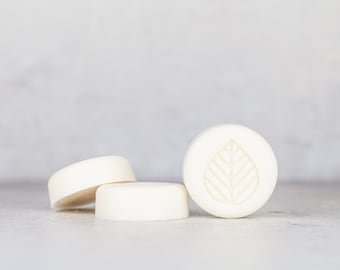 Set of 3 Handcrafted Round Guest Soaps | Sandalwood Rose Scent | Leaf Soap or Bee Soap | Decorative Round Soap
