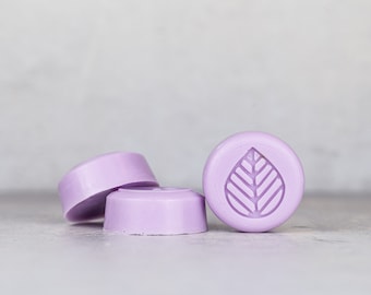 Set of 3 Handcrafted Round Guest Soaps | Lavender Scent | Corsica Leaf or Bee Soap | Decorative Round Soap