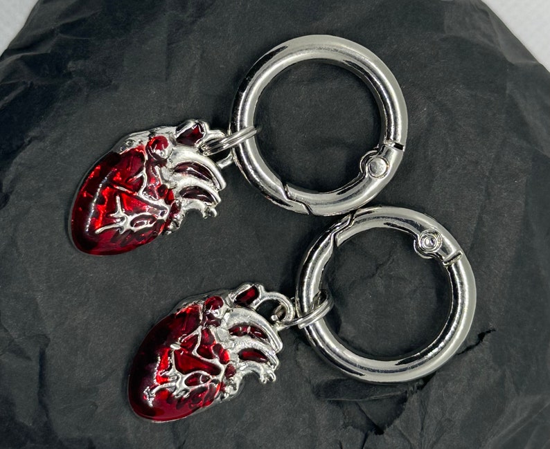 Coeur rouge plaqué argent, breloque chaussure, pendentif pour bottes image 1