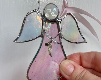 Handgemachter Glas Engel (irisierend rosa)