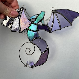 Stained glass Dragon (purple/lilac)