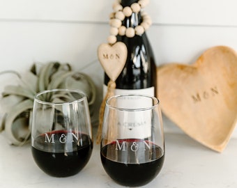 Wine Glasses Personalized Wedding or Engagement Gift, Mother’s Day Gift