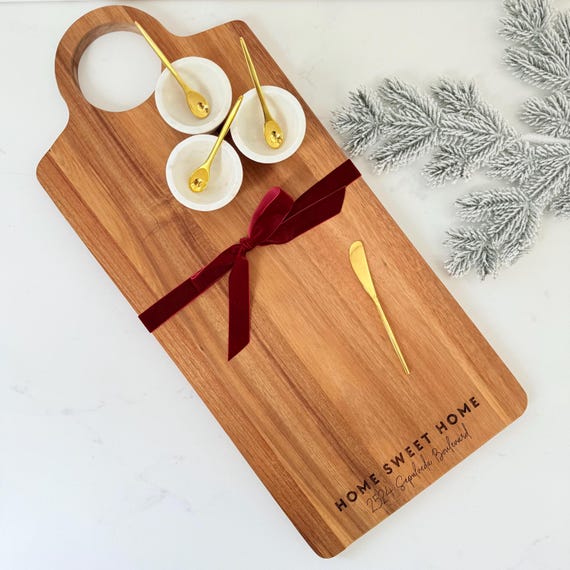 Personalized Charcuterie Board, Oversized Cutting Board w/spreader