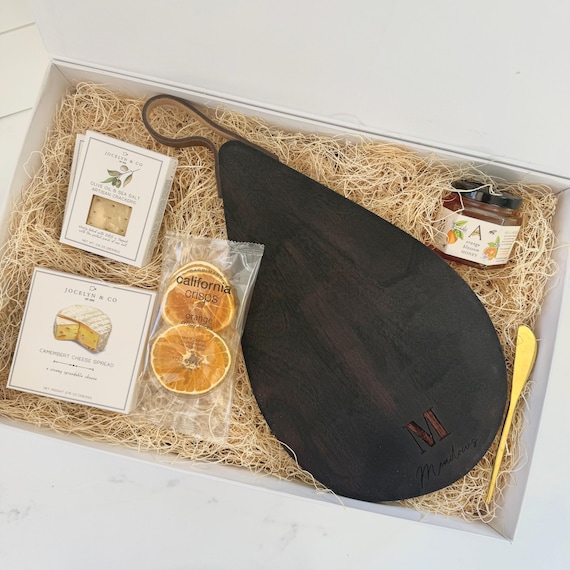 Custom Engraved Charcuterie Board Gift Box – Personalized Wedding Gift