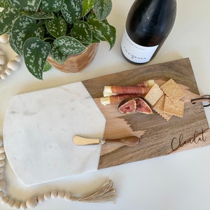 Marble and Wood Cheese Board and Spreader Set, Wedding Gift, Serving Tray, Charcuterie Board, Housewarming Gift, Gift for the Home image 5