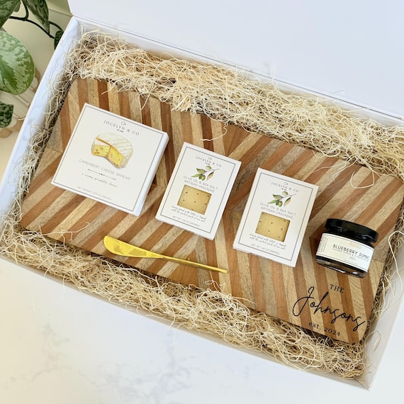 Personalized Charcuterie Board, Housewarming Gift Box, Closing Gift, Client Gift, New Home Gift Basket, Gift for Family, Christmas Gift