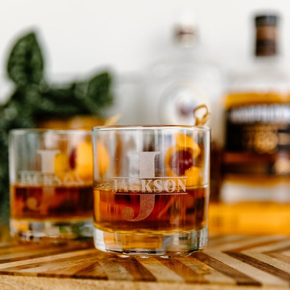 Custom Whiskey Glass gift for him, Personalized Cocktail Glasses, Boyfriend Gift, Gifts for Dad, Groomsmen Gifts, Groomsmen Proposal