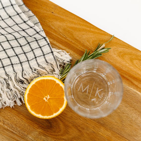 Engraved cocktail glasses, personalized whiskey glasses, bourbon glasses, gift for him, Custom whiskey glasses, barware, groomsmen gift