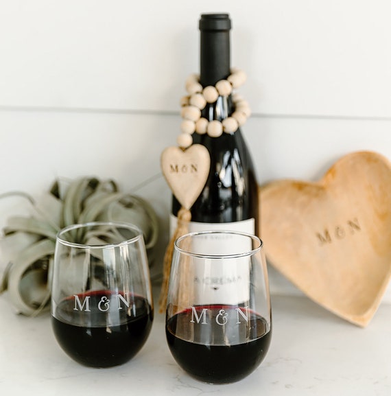 Wine Glasses Personalized Wedding or Engagement Gift, Mother’s Day Gift