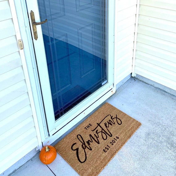 Personalized Last Name Door Mat, Custom Doormat, Established Date, Wedding Gift, Engagement Gift, Bridal Shower Gift, Housewarming Gift