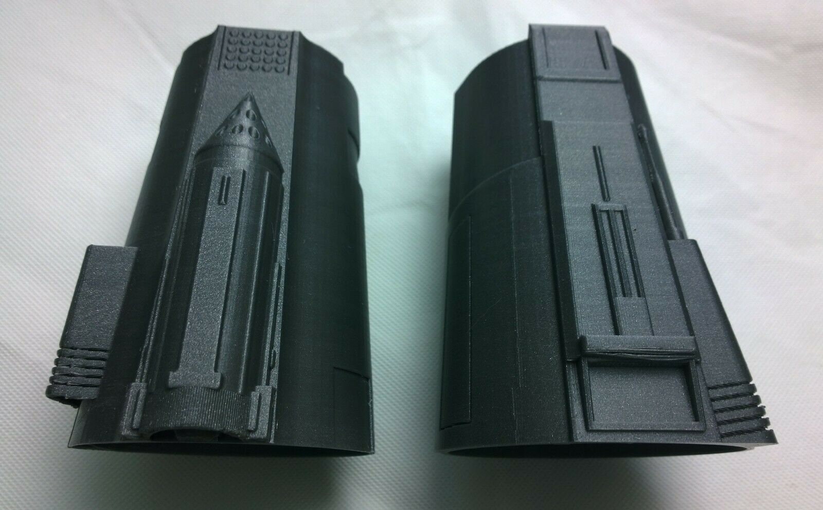 SPECIAL OFFER The Mandalorian Beskar Armour Gauntlets & Hand Etsy