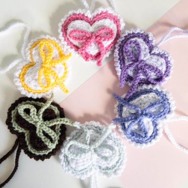 Crochet Ruffle Heart Pouch Keychain | Bag Accessory | Pouch