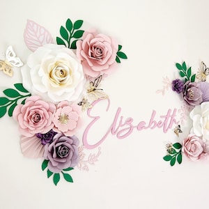 Fiori di carta giganti - 36 pezzi / rosa cipria e bianco - Decorazione da parete con fiori di carta - Decorazione da parete per cameretta dei bambini - Arte da parete per cameretta dei bambini - Cartello con nome per cameretta dei bambini