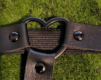 Heart Garter / Suspender Black fixings