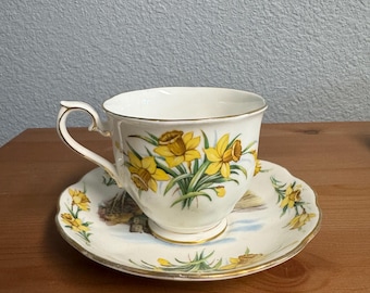 Vintage Royal Albert Tea Cup and Saucer Fine Bone China England Traditional British Songs