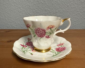 Vintage Royal Albert Tea Cup and Saucer Fine Bone China England