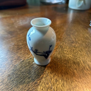 Vintage White and Blue Chinese Porcelain Bud Vase Hand Painted Asian