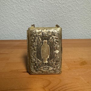 Antique Metal Silver Compact Makeup Chain Purse Art Nouveau