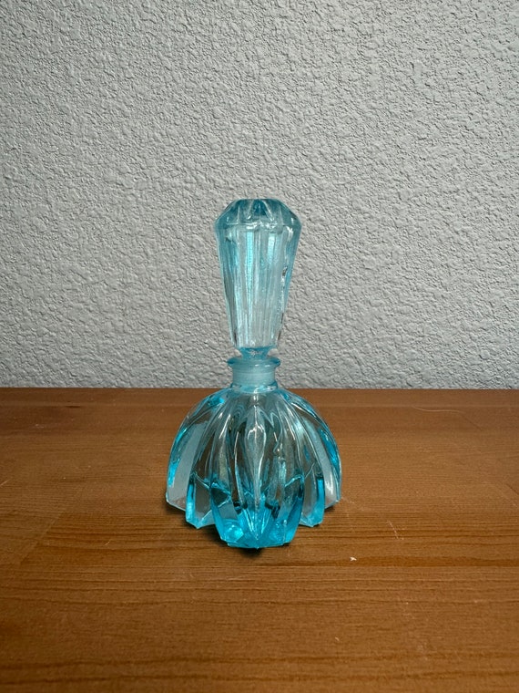 Beautiful Blue Glass Vintage Perfume Bottle