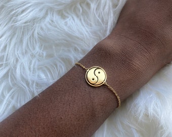 Yin Yang Bracelet: Minimalist Twin Flame Jewelry