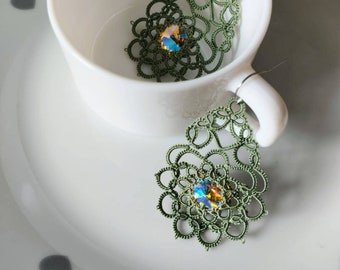 Pistachio green earring, Tatting Earrings, Lightweight, Light Earrings, Lace Earrings, handmade earrings,  frivolite earrings, chiacchierino