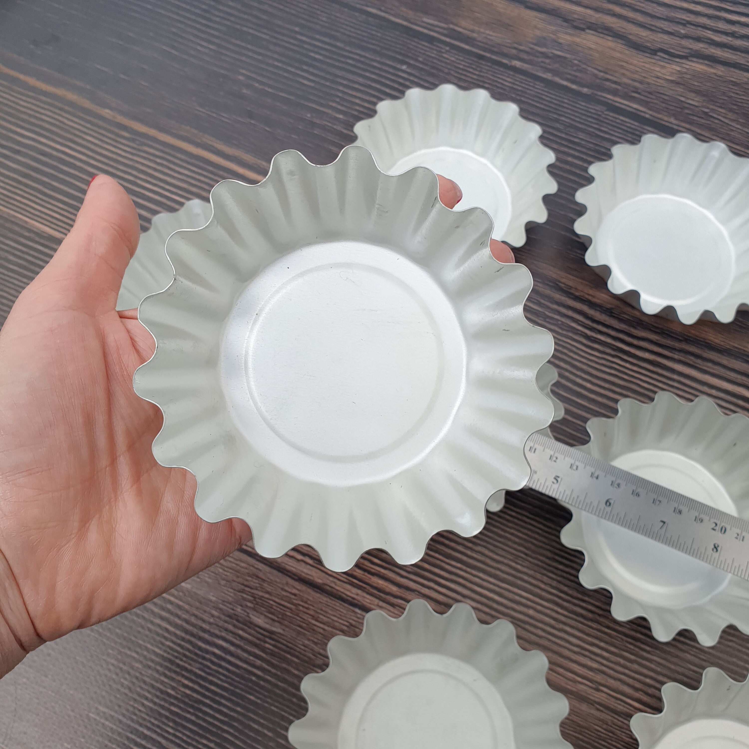 Muffin mold 9 pcs Fluted muffin cups forms baking Shell Etsy