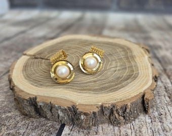 Vintage USSR Cufflinks with Faux Pearl, Gold Tone Mesh Men’s Jewelry 1970s, Soviet Gift for Him