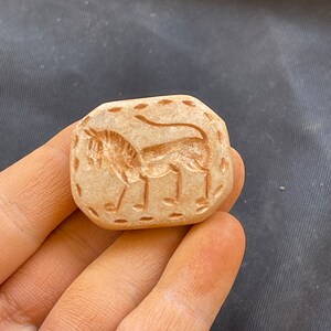 Incisioni di animali in pietra antica del Vicino Oriente, raro, eccellente, adorabile timbro con sigillo, amuleto