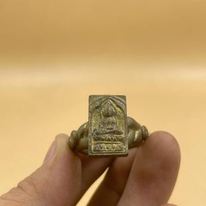 Vintage Bronze Buddha Ring: Ancient Roman Style