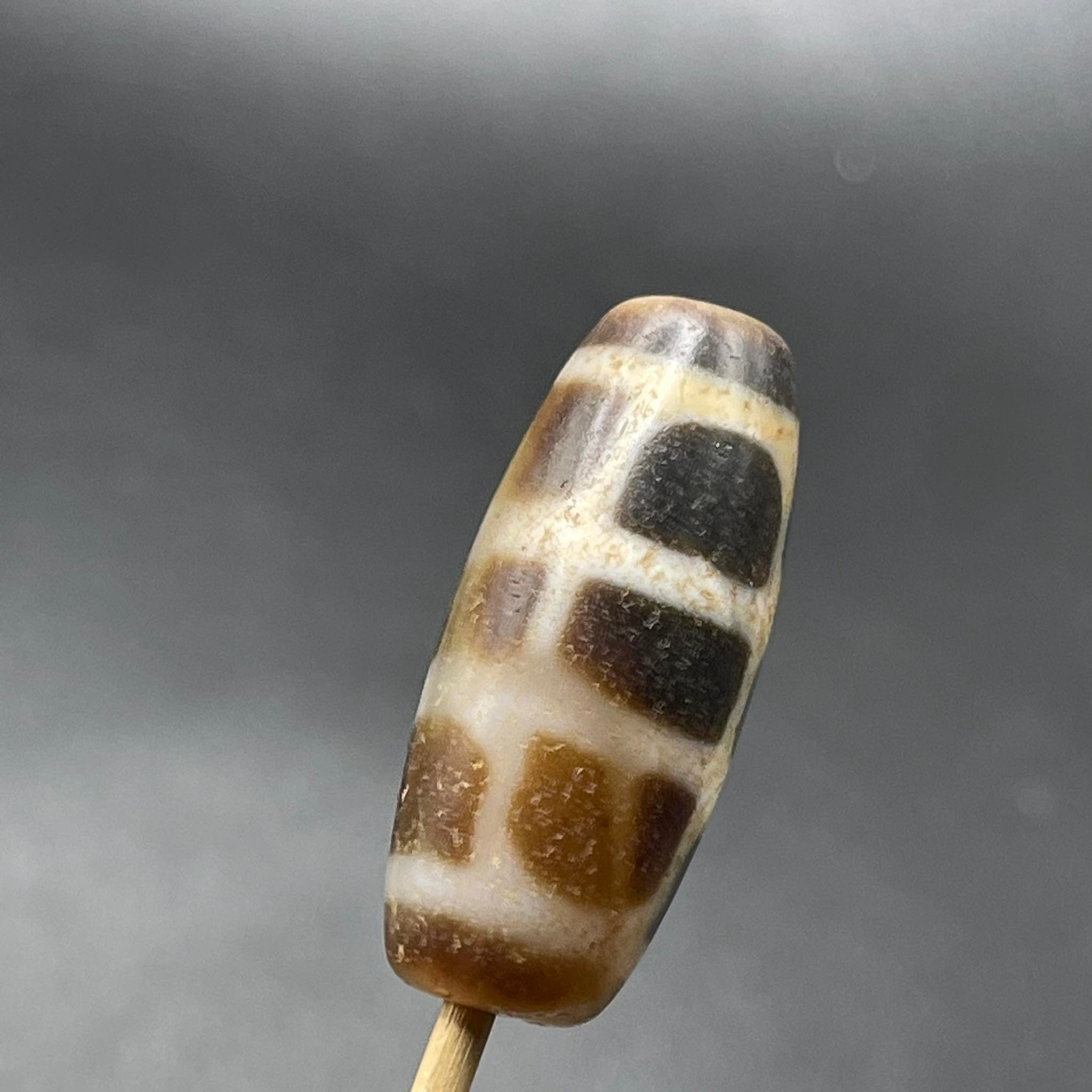 Beautiful Ancient Old Himalayan Agate Stone Beautiful Design Rare Excellent Dzi Rare Amulet Bead